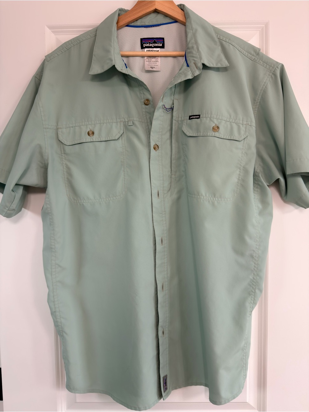 Patagonia Men’s Short-Sleeve Button-Down Shirt in Seafoam Green